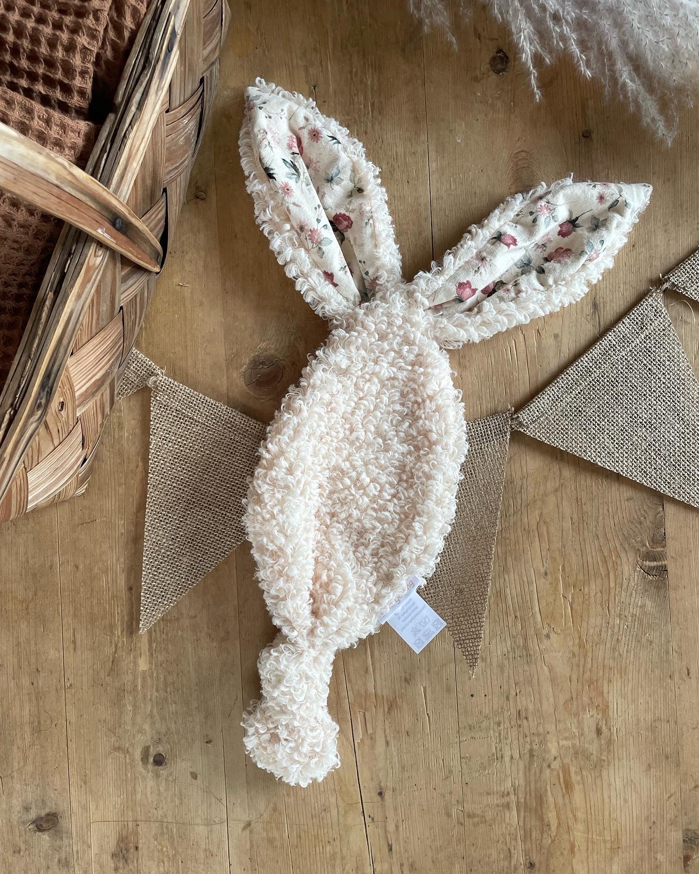 Snutte - Med öron - Blommor - Flera färger